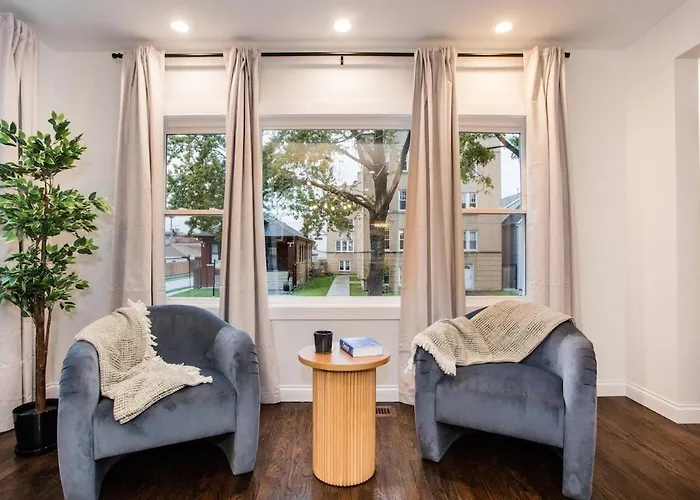 Casa vacanze The Retreat - Hot Tub, Theater, Game Room, Fire Pit, Bar, Sleeps 14 *