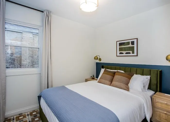 Casa vacanze The Retreat - Hot Tub, Theater, Game Room, Fire Pit, Bar, Sleeps 14 *