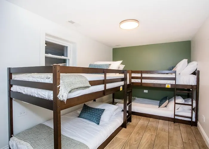 Casa vacanze The Retreat - Hot Tub, Theater, Game Room, Fire Pit, Bar, Sleeps 14 *