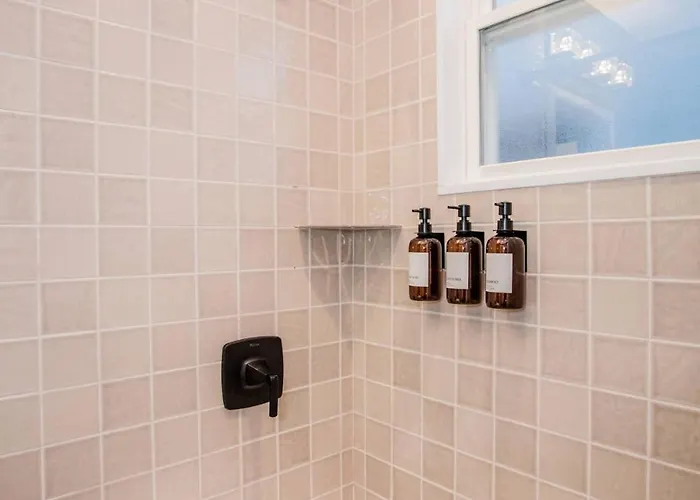 Casa vacanze The Retreat - Hot Tub, Theater, Game Room, Fire Pit, Bar, Sleeps 14 *