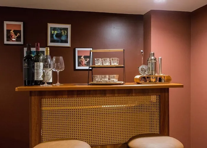 Casa vacanze The Retreat - Hot Tub, Theater, Game Room, Fire Pit, Bar, Sleeps 14 *